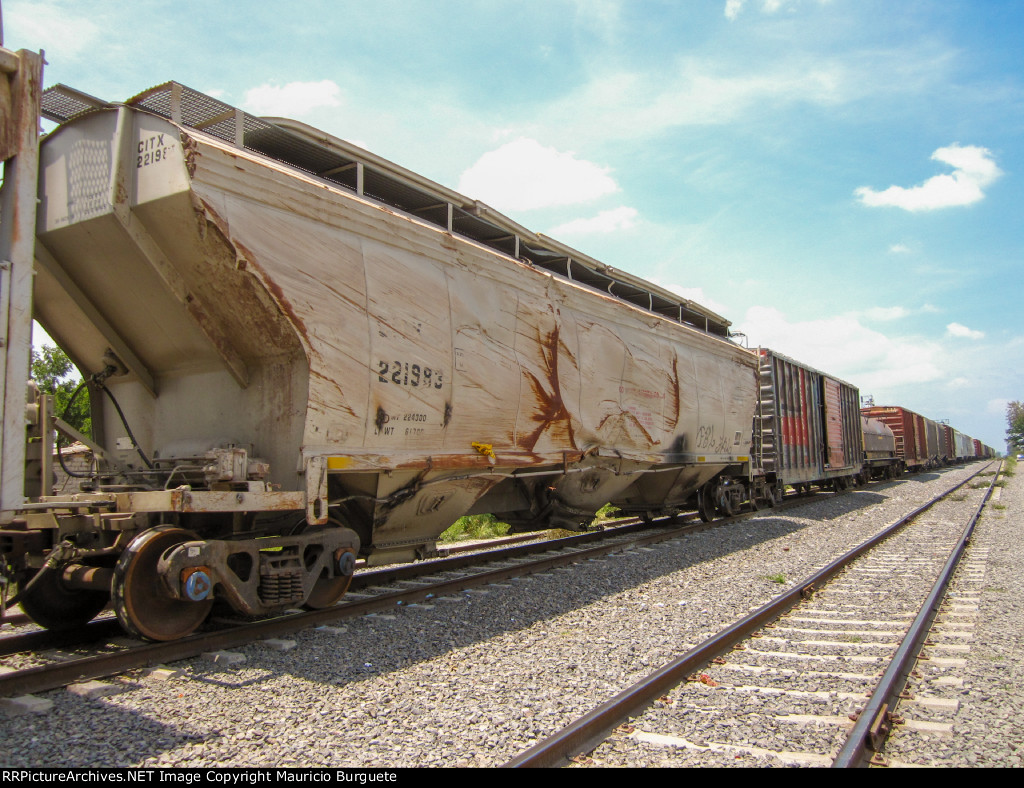 Wrecked CITX Covered hopper